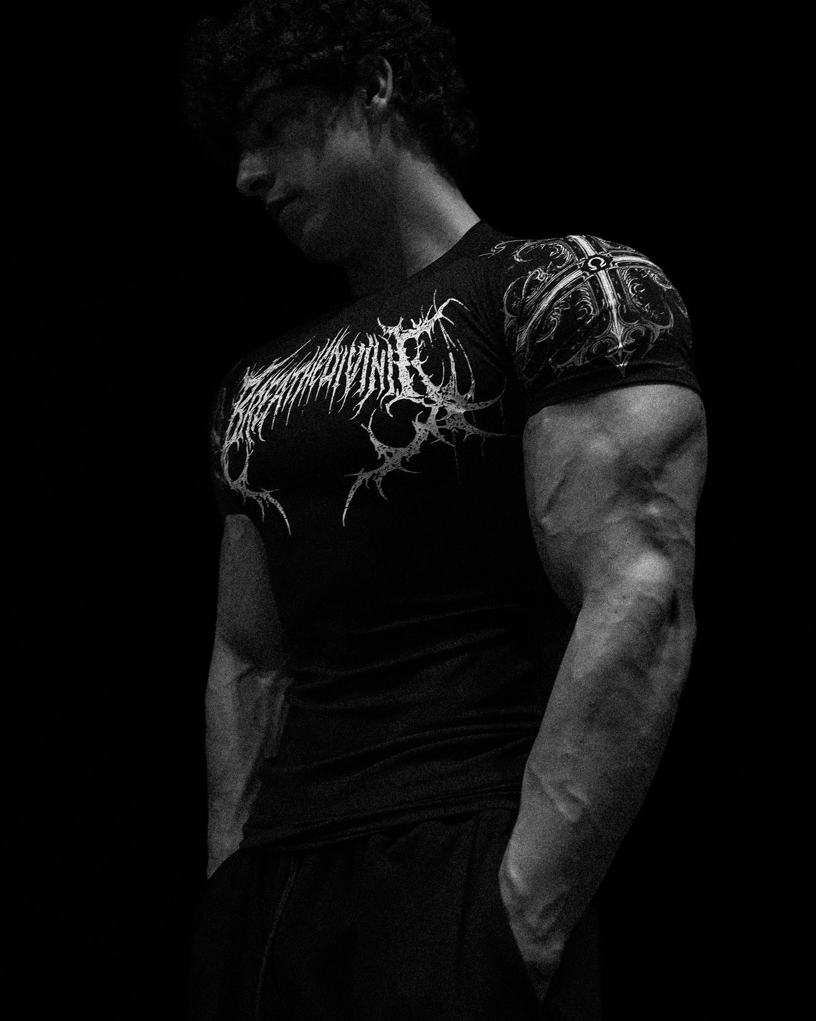 breathedivinity Void Tech プロトタイプシリーズ Void Tech™ Fallen Knight Short Sleeve Compression [VOID BLACK
