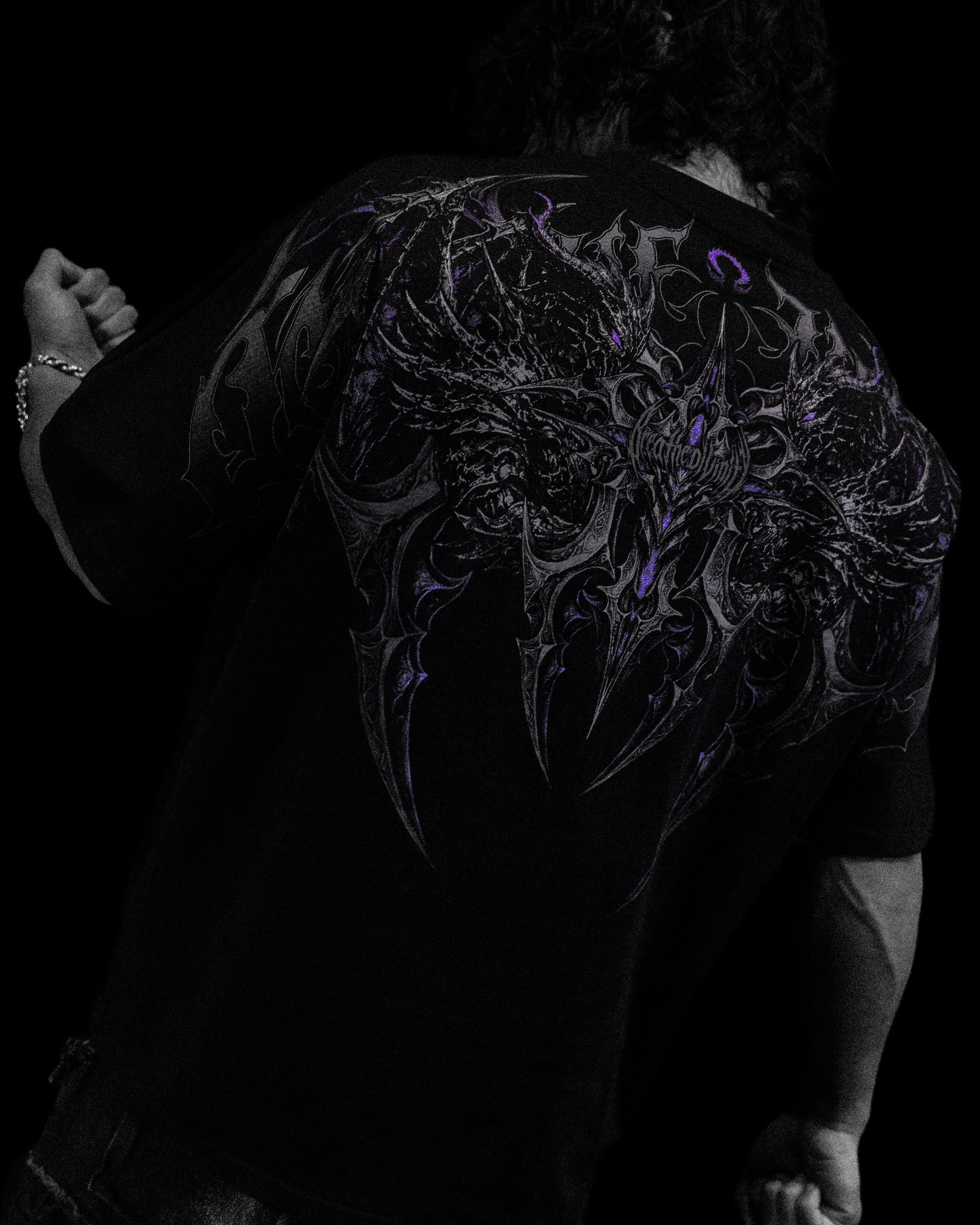 Shadow Monarch Oversized T-shirt [DUSK] – Breathedivinity