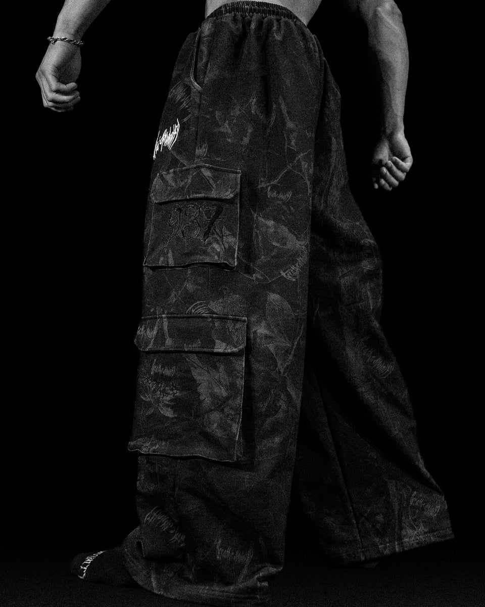 Camo Oversized Luxury Cargos [NIGHTSHADE CAMO] – Breathedivinity