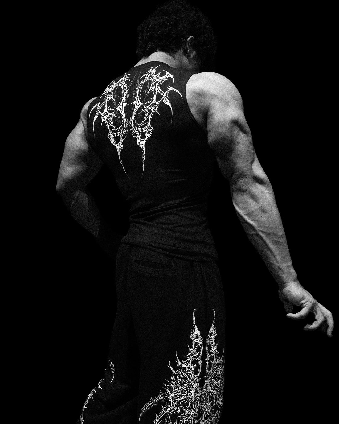 Void Tech™ Cyber Skeleton Cut-off Delt Compression [VOID BLACK]