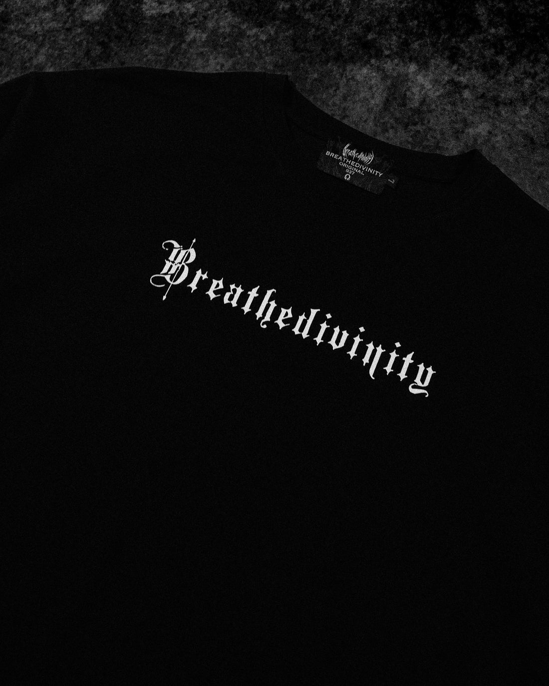 Elegant Lightweight Oversized Tee [VOID BLACK]
