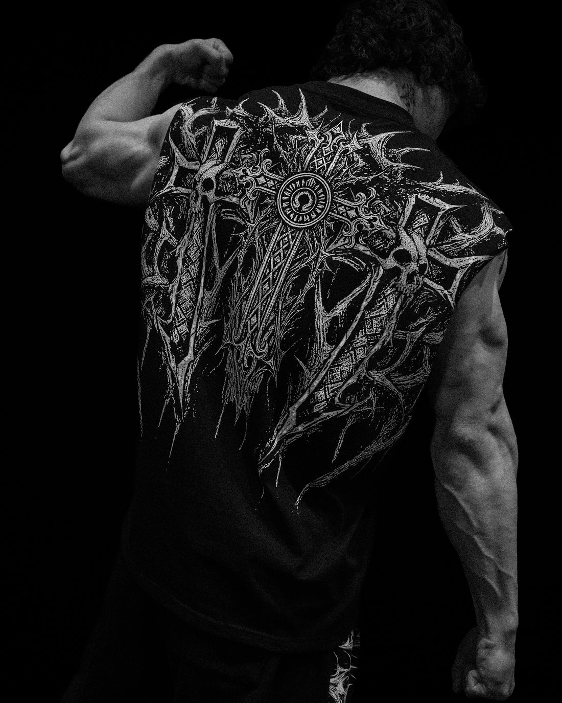 Heaven's Gate Cut-off Tee  [VOID BLACK]