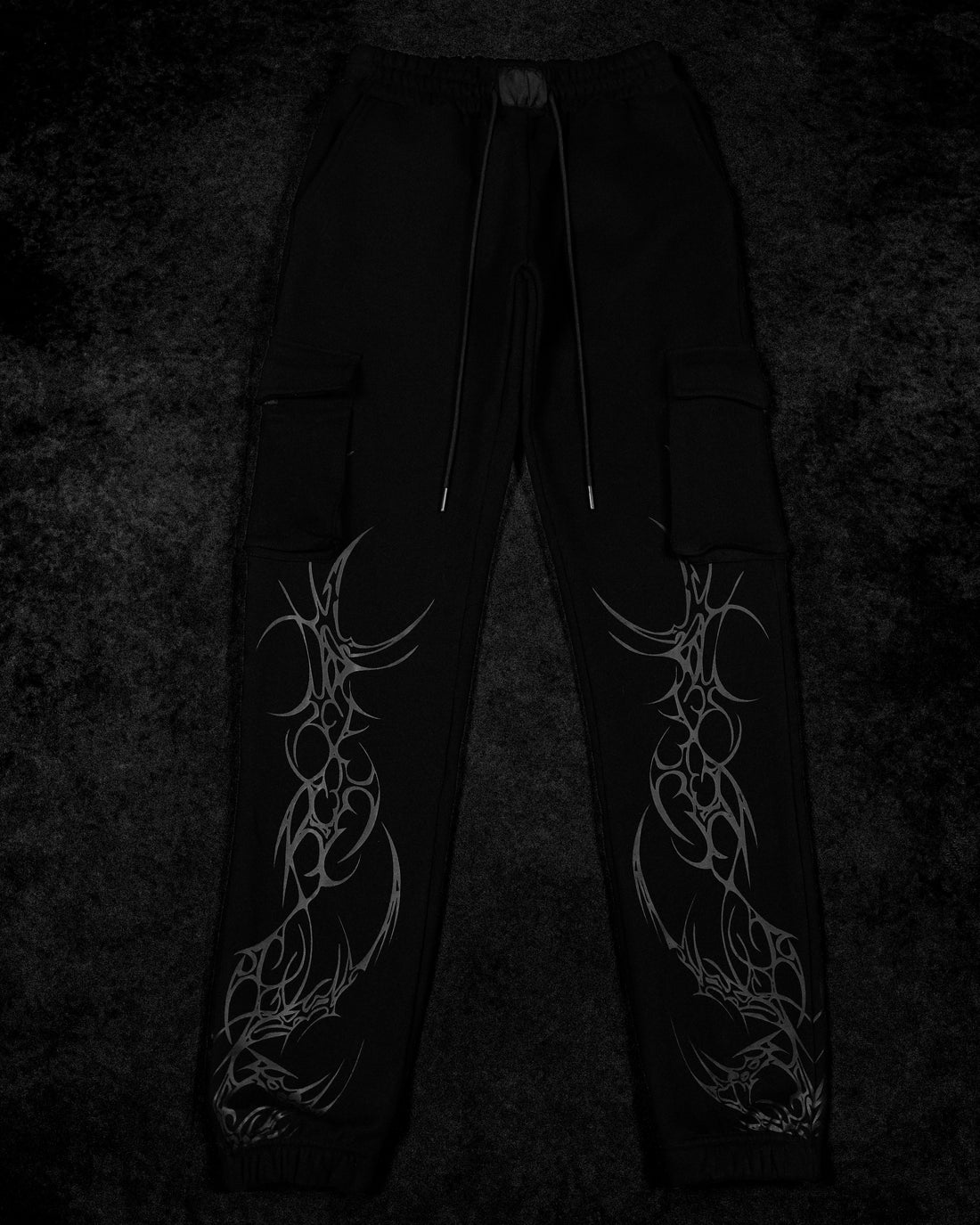 Women's Scarlet Kiss Cargo Sweatpants [DARKNESS]