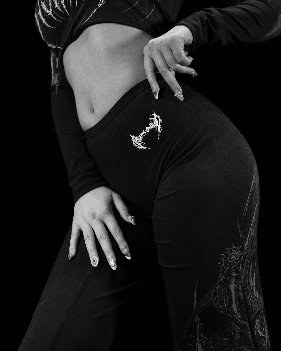 Void Tech™ Soul Decay Flared Leggings [VOID BLACK]