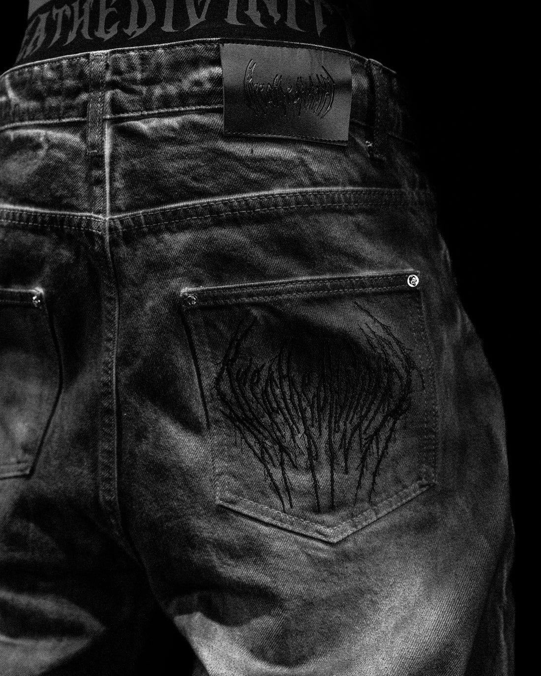 Soul Decay Oversized Distressed Denim Jeans [ANGEL WASHED]