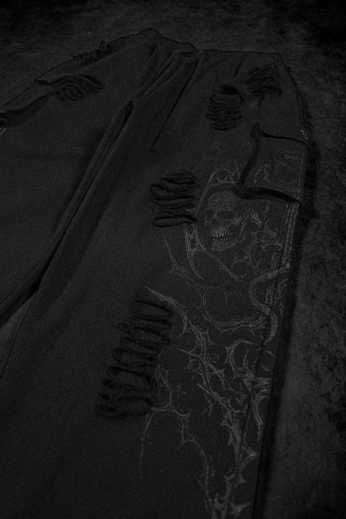 Mens Tarnished Uncuffed Luxury Cargos [DARKNESS]