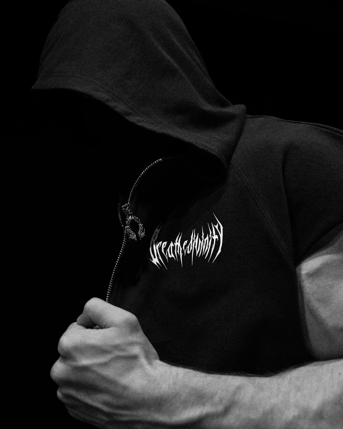 Venom Cutoff Zip-up Hoodie [VOID BLACK] – Breathedivinity
