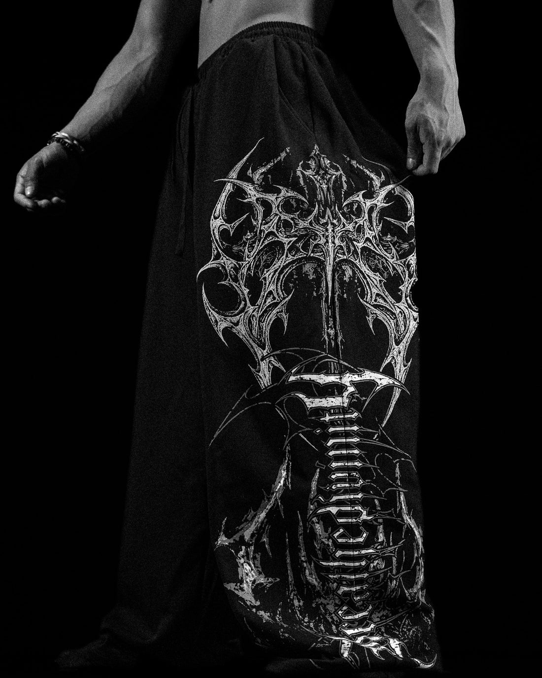Death-Script Oversized Uncuffed Cargos [VOID BLACK]