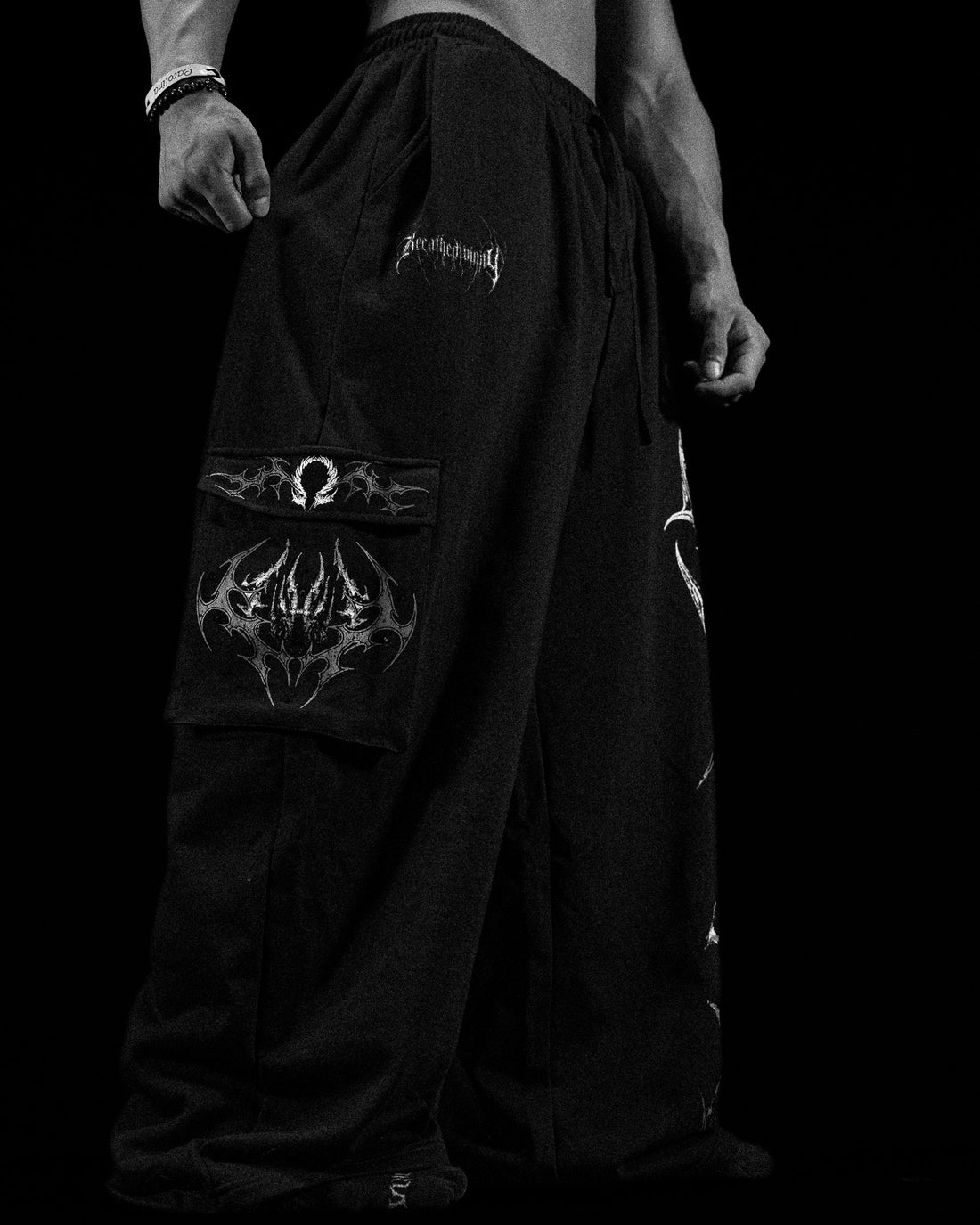 Death-Script Oversized Uncuffed Cargos [VOID BLACK]