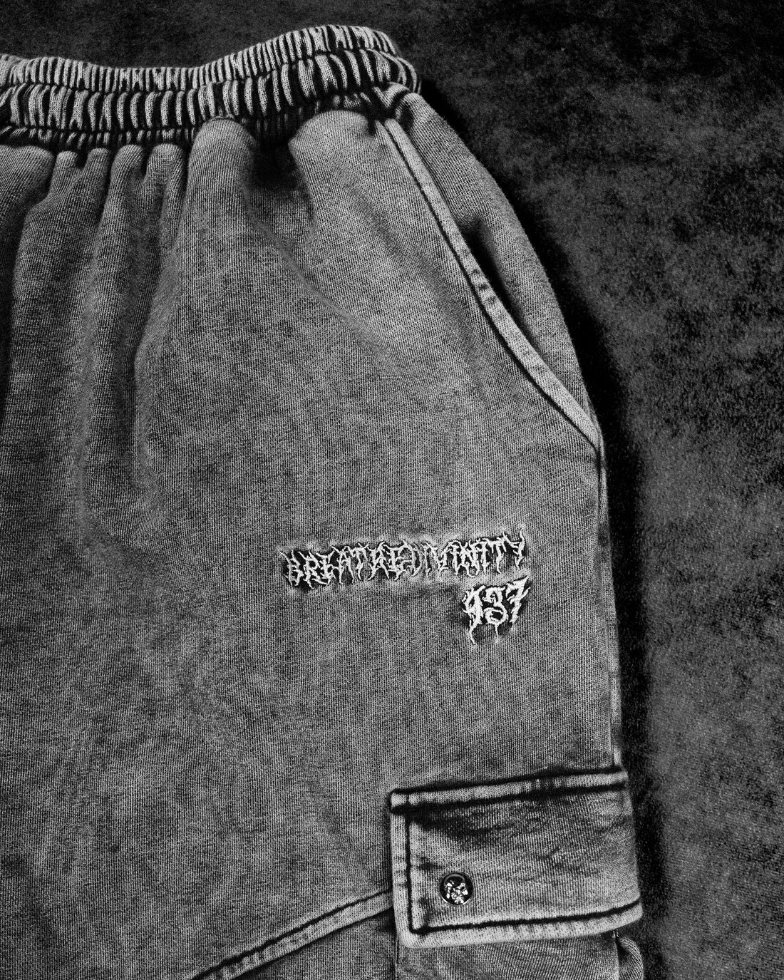 937 Embroidered Tactical Oversized Uncuffed Cargos [VINTAGE]