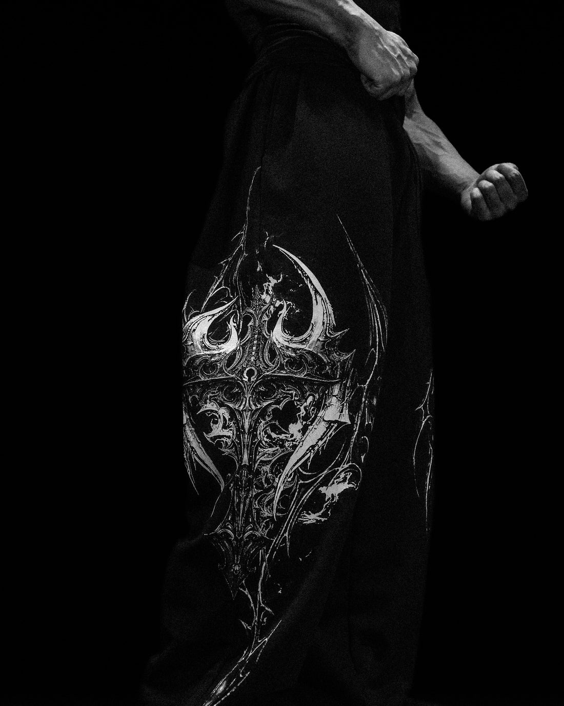 Executioner Banana Shape Uncuffed Sweatpants [VOID BLACK]