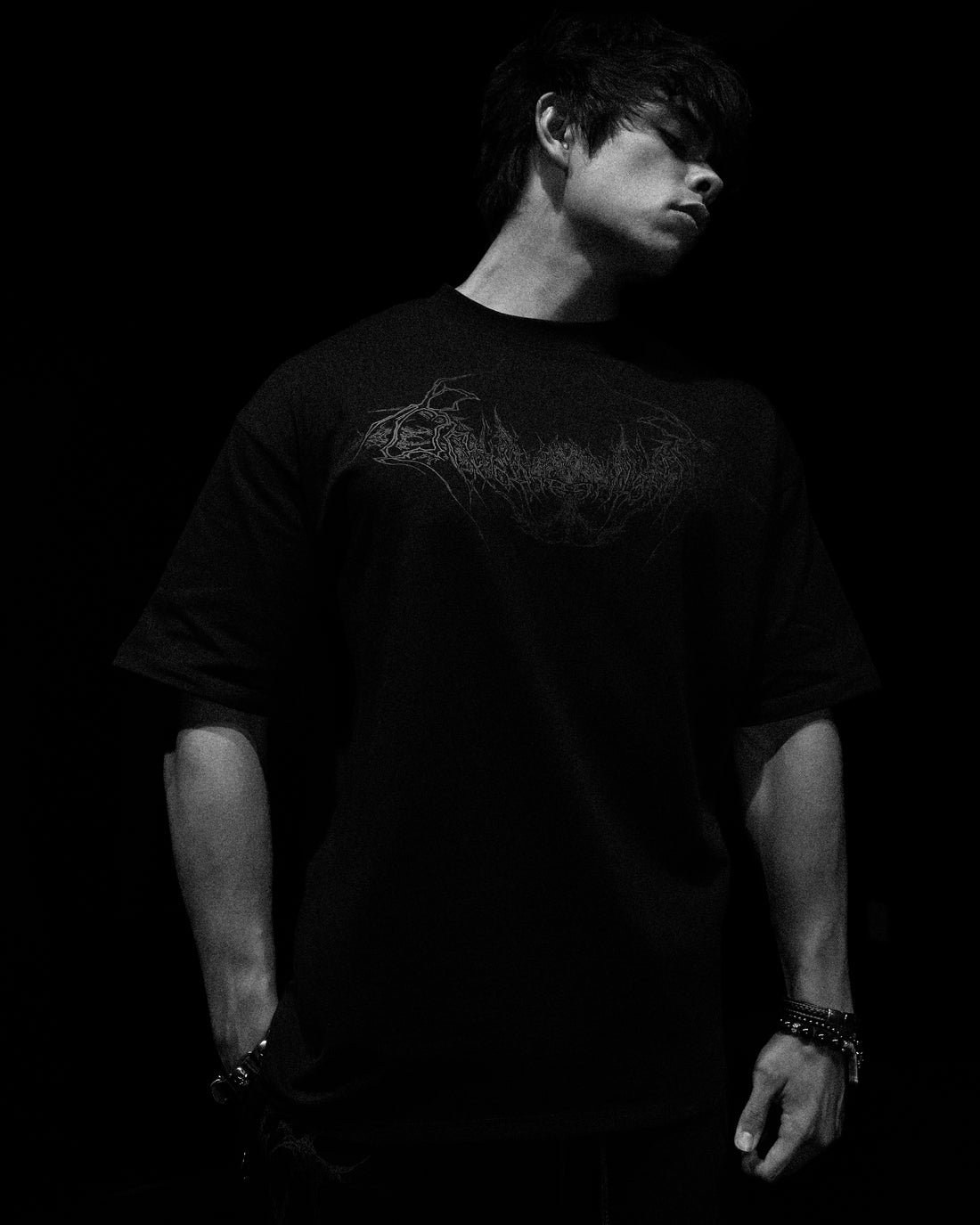 Bloodraven Oversized T-shirt [DARKNESS]