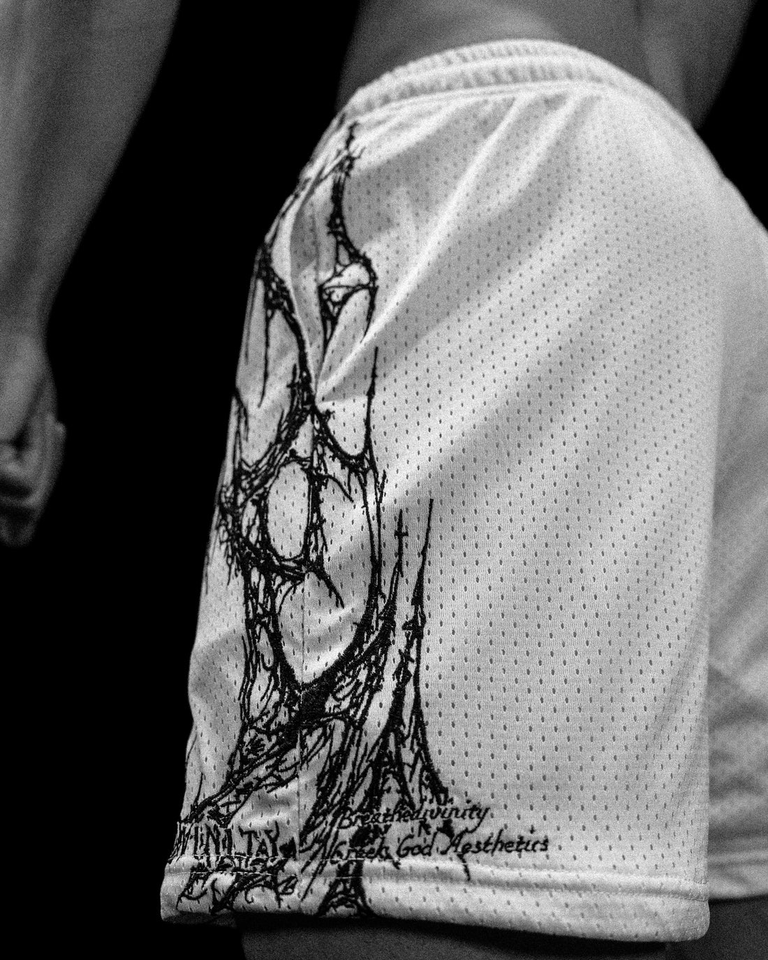 Eclipse Embroidery Bodybuilding Mesh Shorts [DIVINE WHITE]