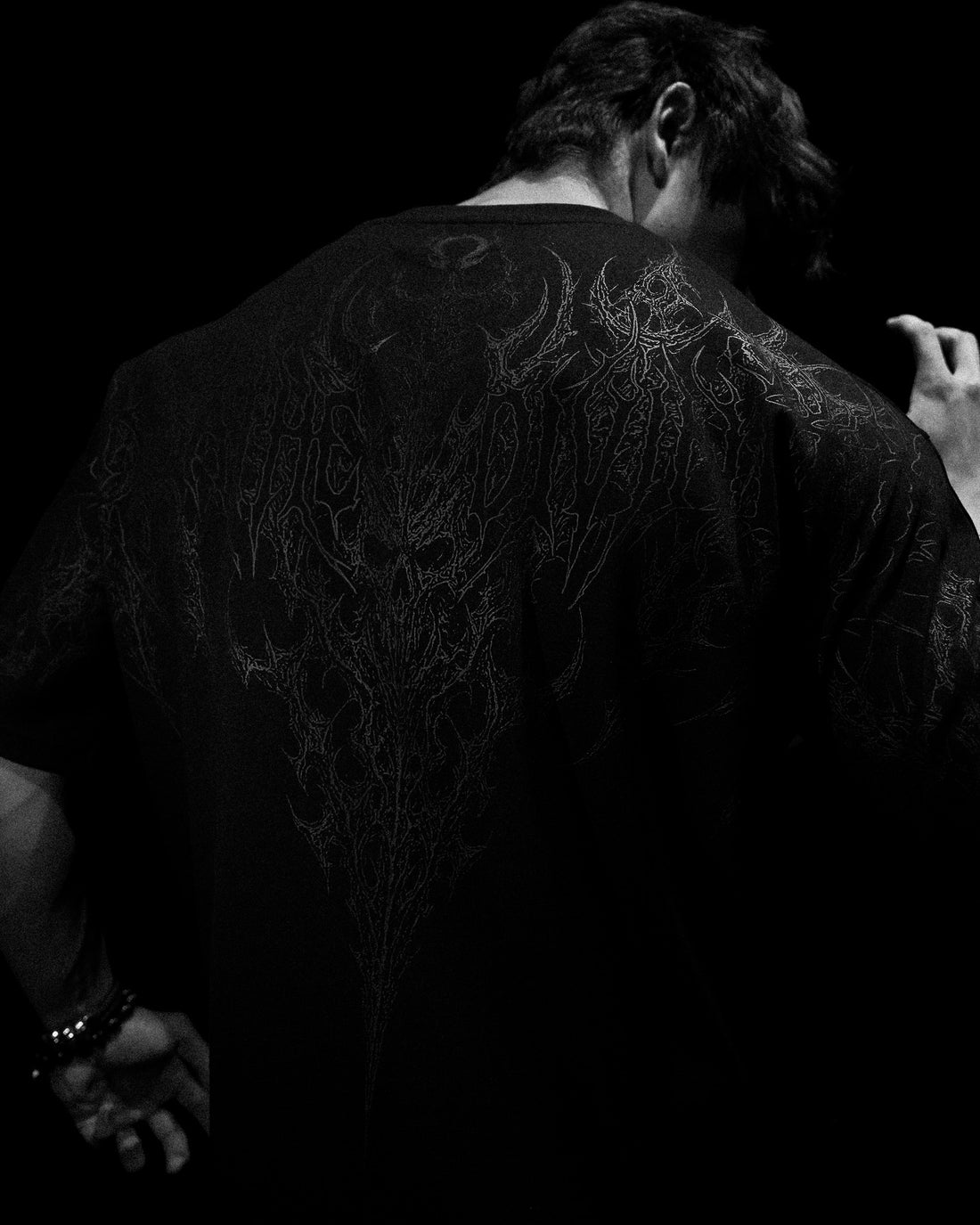 Bloodraven Oversized T-shirt [DARKNESS]