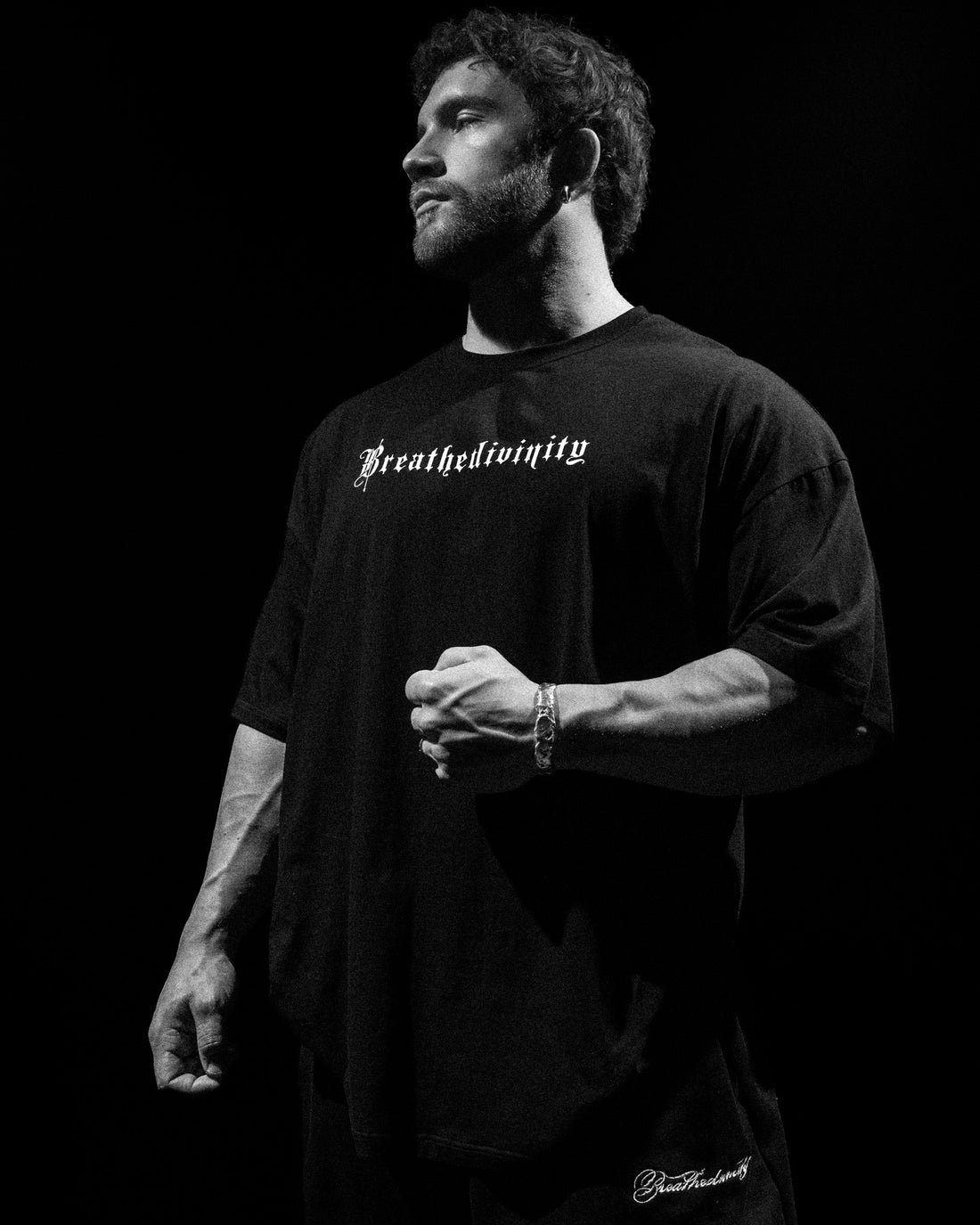Elegant Lightweight Oversized Tee [VOID BLACK]
