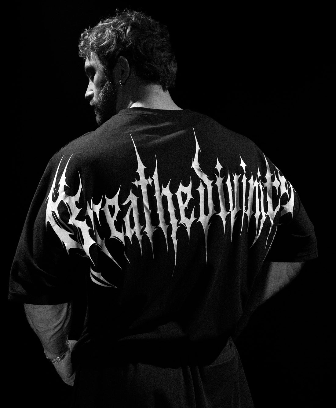 Elegant Lightweight Oversized Tee [VOID BLACK]