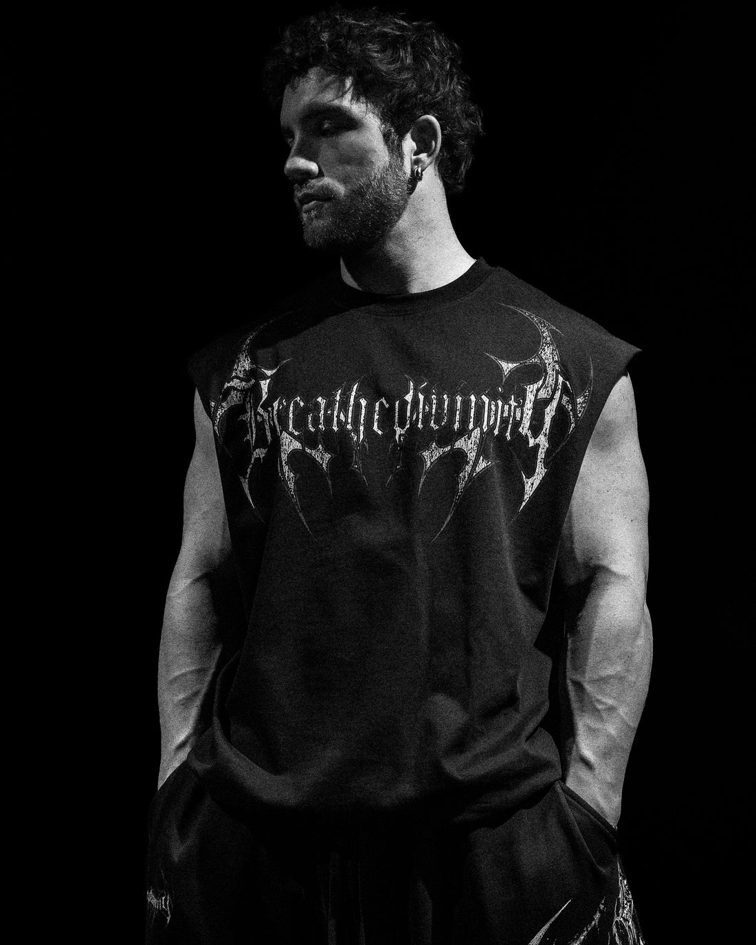 Armored Cut-off Tee [VOID BLACK]