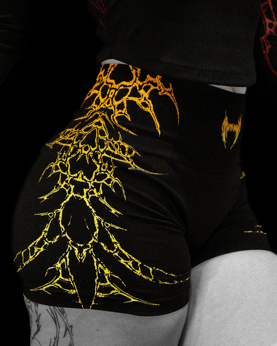 Women's Enchantress Void Tech™ Seamless Shorts [INFERNO]