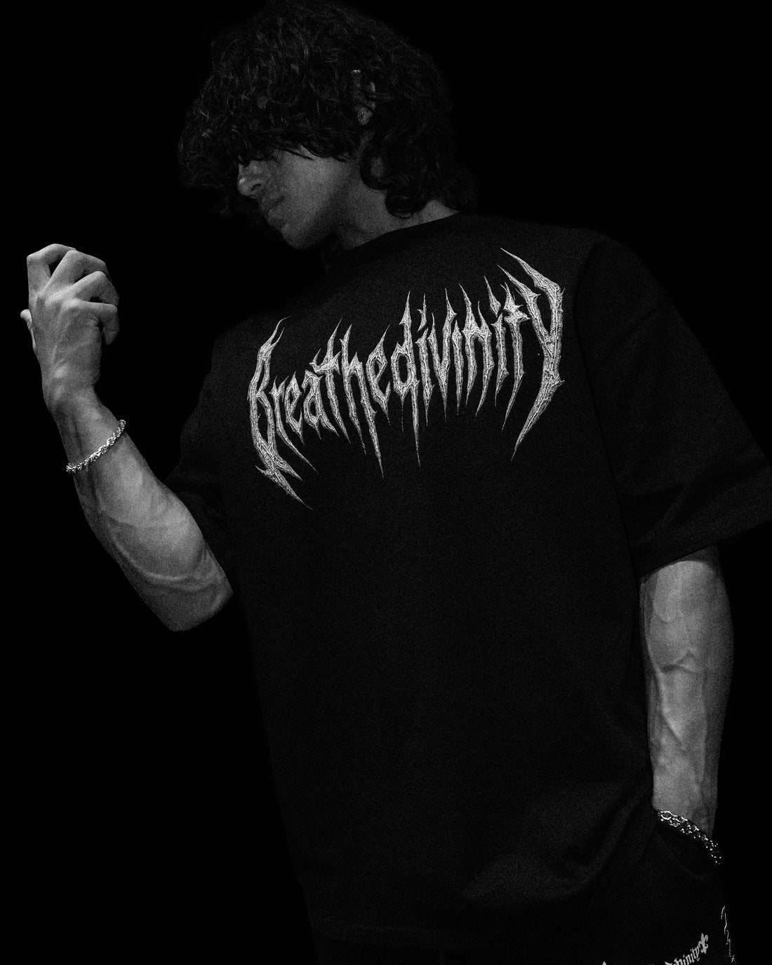 Gargoyle Oversized T-shirt [HOLLOW PURPLE]