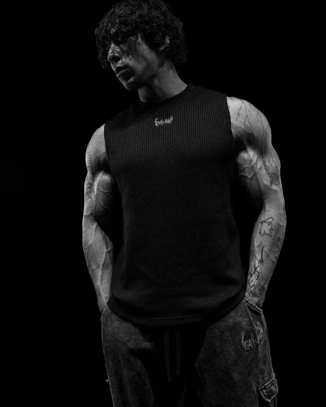 Waffle Knit Cut-off Tee [OBSIDIAN]