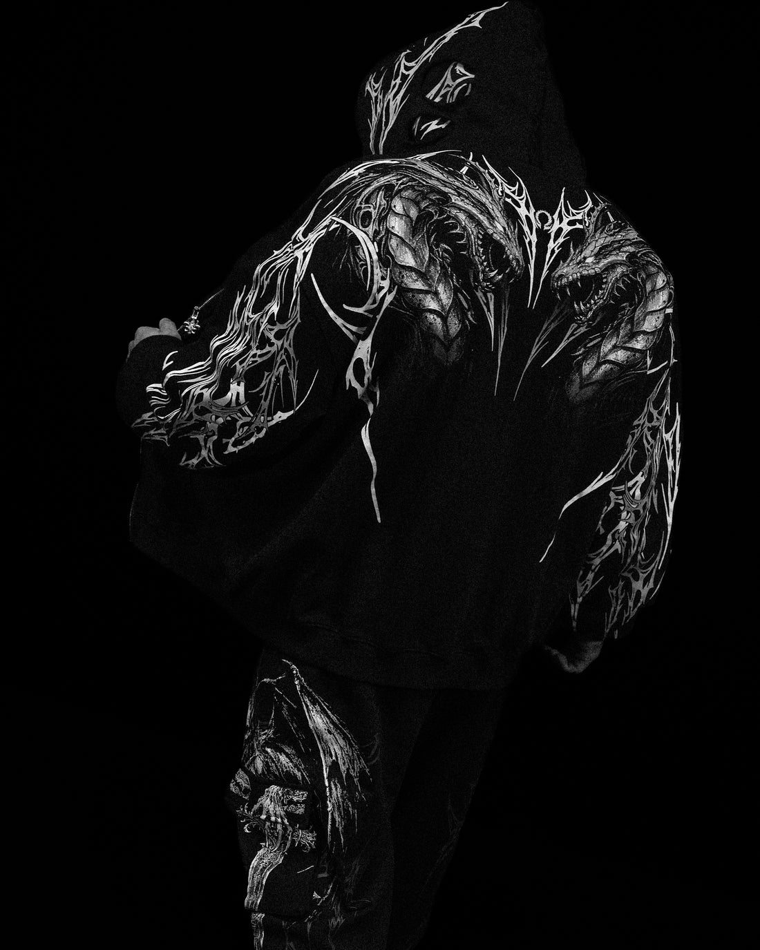 Tarnished Leviathan Oversized Zip-up Hoodie [VOID BLACK]