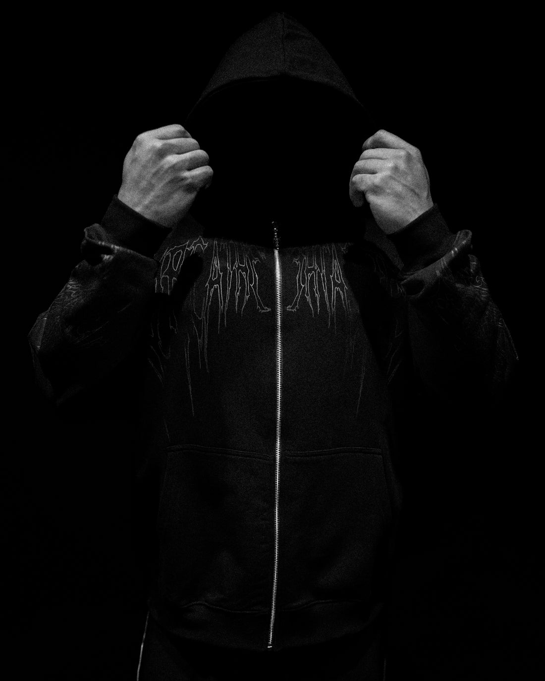 Abyssal Wraith Oversized Zip-up Hoodie [DARKNESS]