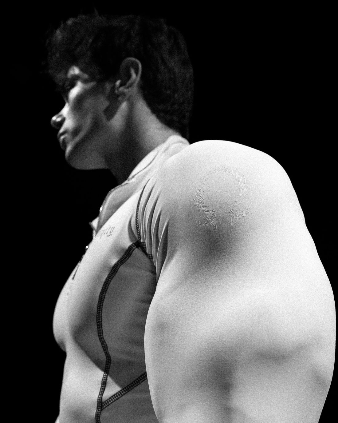 Void Tech™ Eternal Quarter-Zip Longsleeve Compression [DIVINE WHITE]