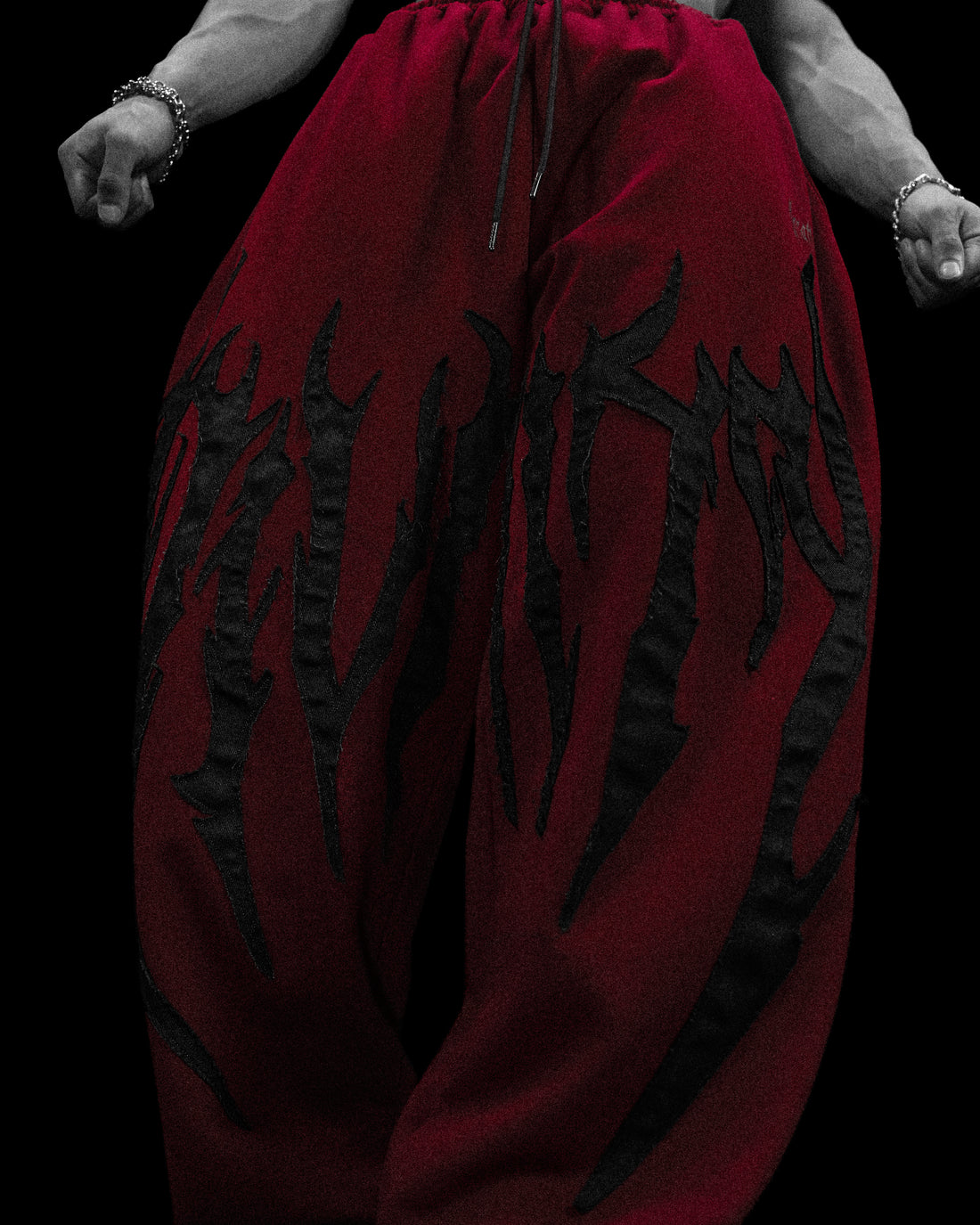 Destroyed Banana Shape sweatpants [CRIMSON]