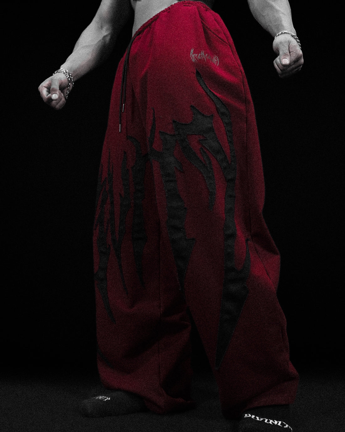 Destroyed Banana Shape sweatpants [CRIMSON]