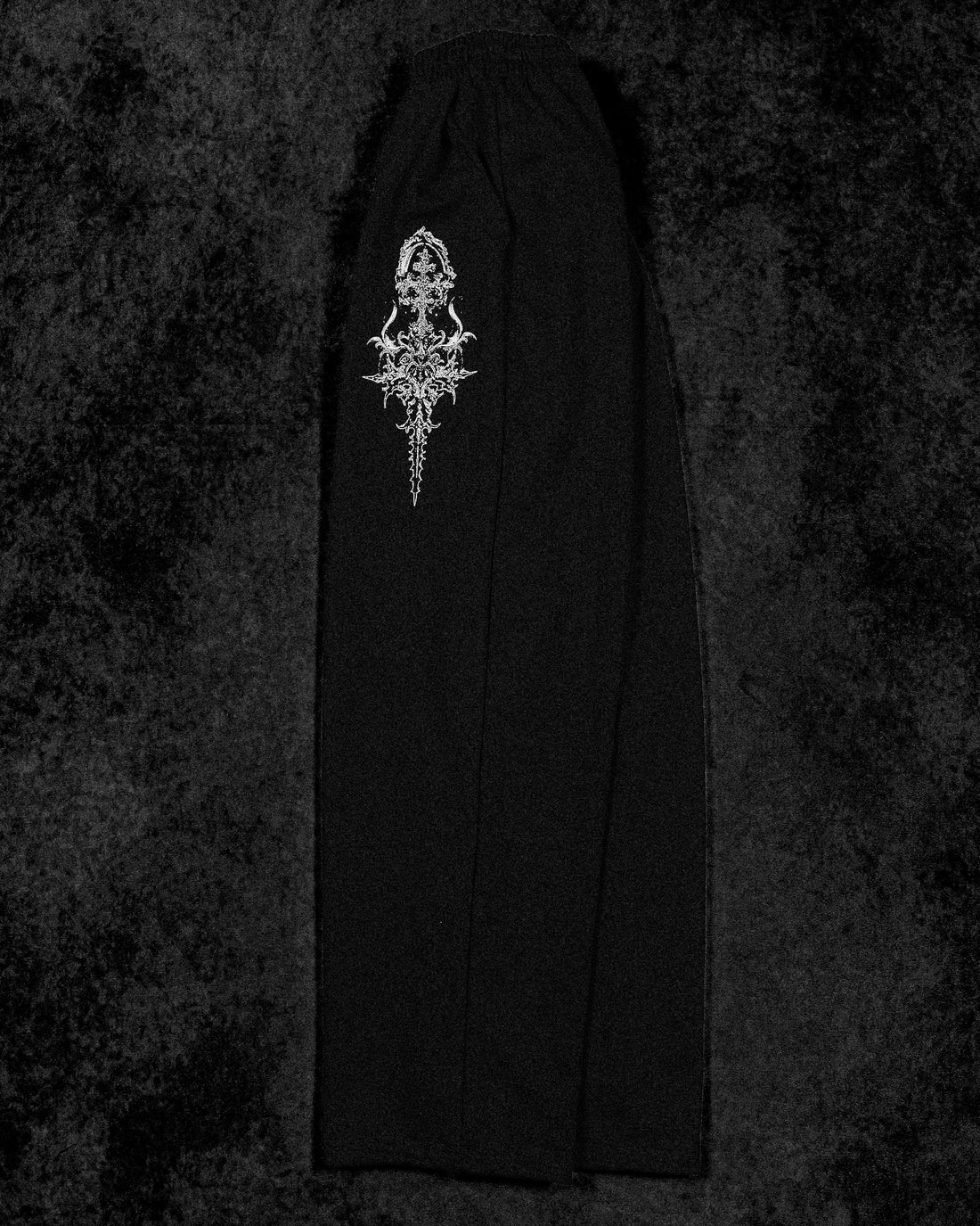 Womens Luxe Rhinestone Banana Uncuffed Sweatpants [VOID BLACK]