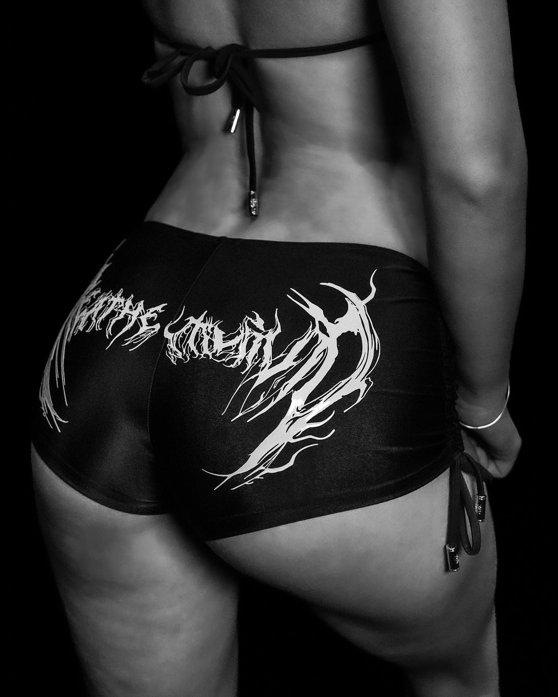 Women's Venom Texture Swimsuit Shorts [VOID BLACK]