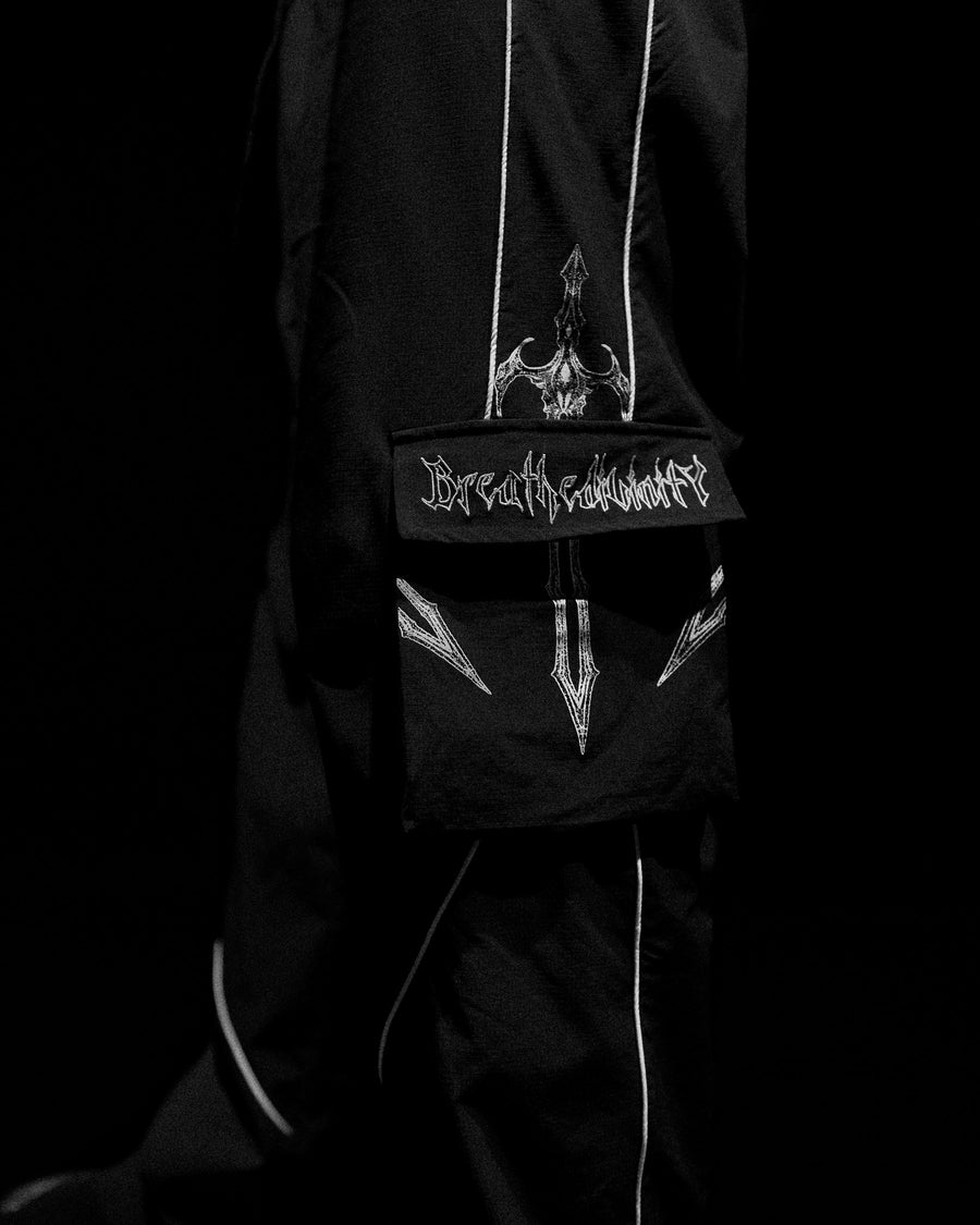 Excalibur Uncuffed Cargo Trackpants [VOID BLACK]