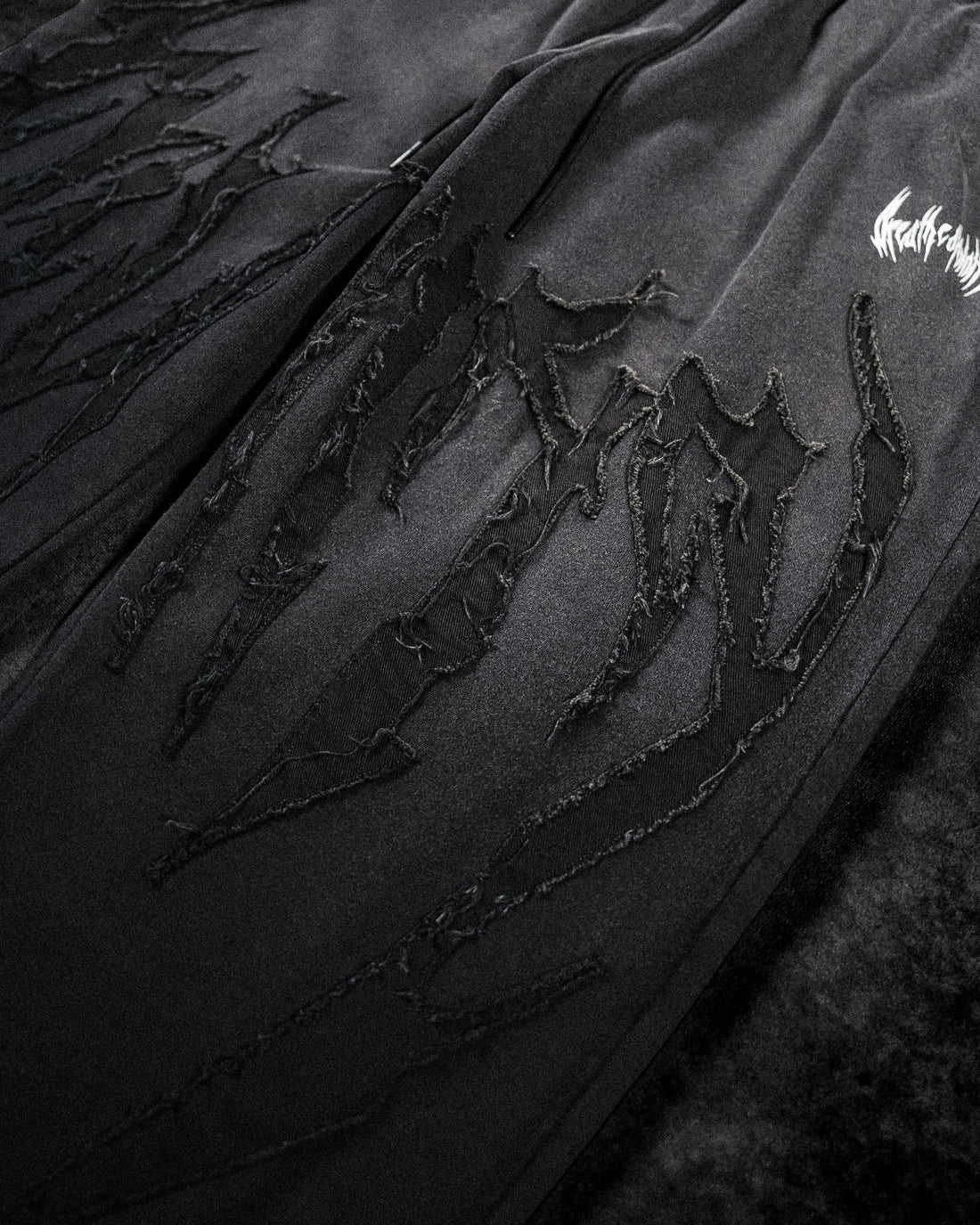 Destroyed Banana Shape sweatpants [SMOKE WASHED]