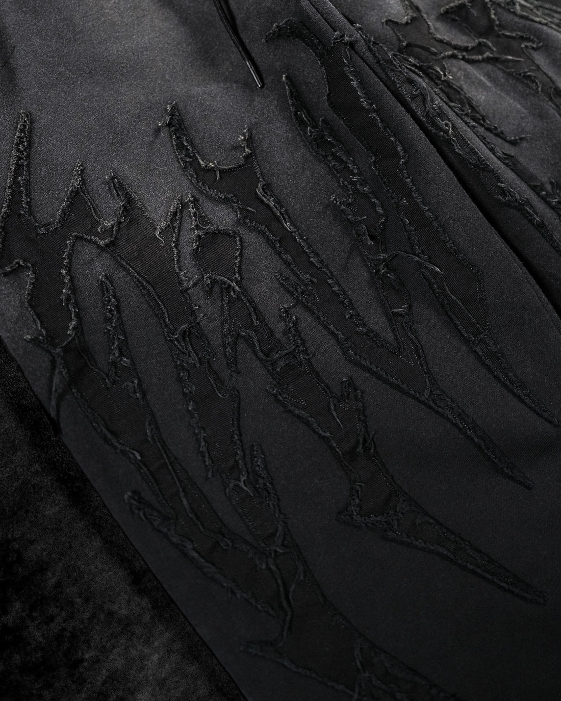 Destroyed Banana Shape sweatpants [SMOKE WASHED]