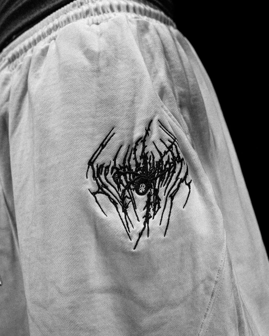 Mens Essential Embroidered Uncuffed Sweatpants [BONE]