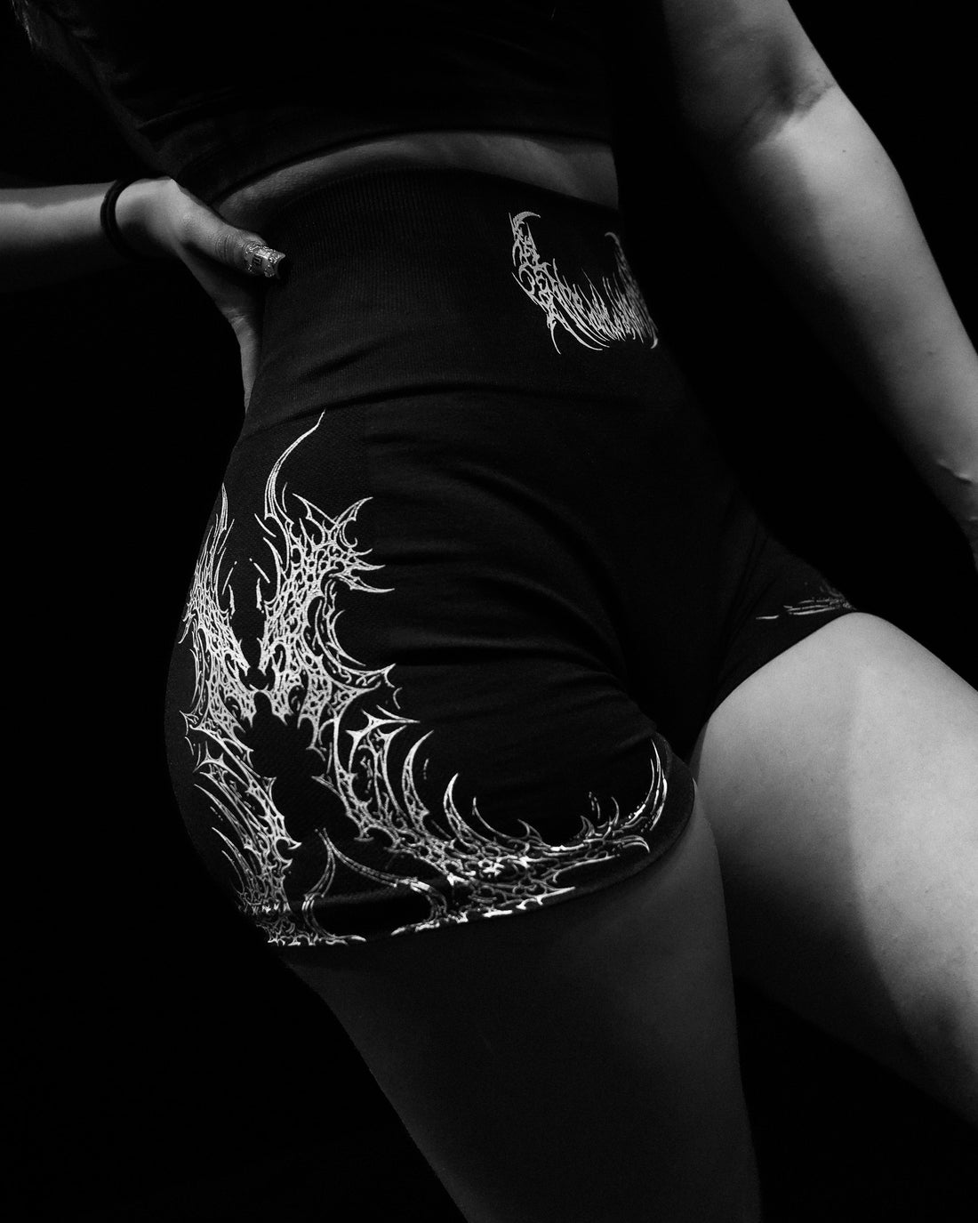 Women's Void Tech™ Dark Valkyrie Seamless Shorts [VOID BLACK]