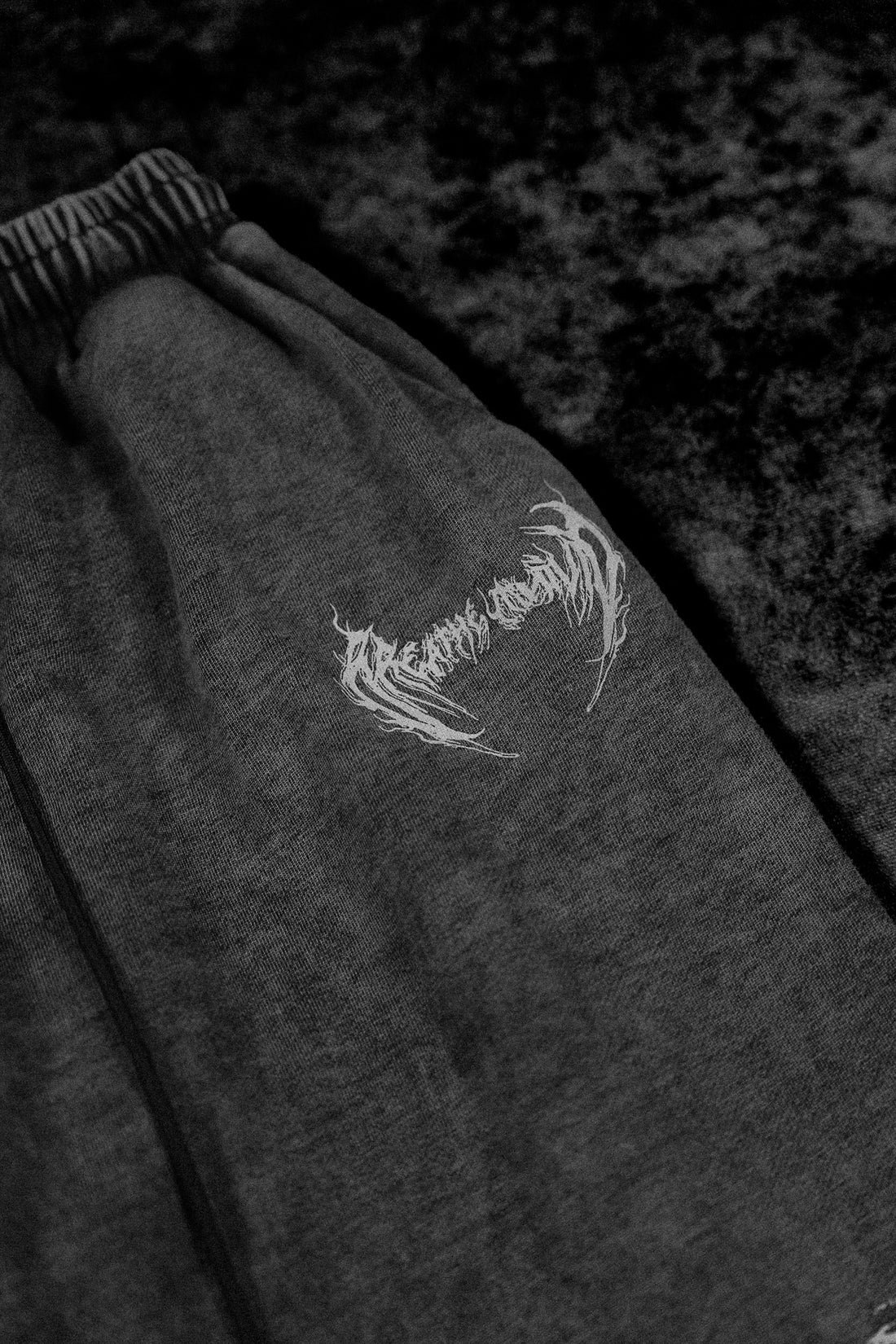Women's Eternal Blade Banana Shaped Uncuffed Sweatpants [VINTAGE]