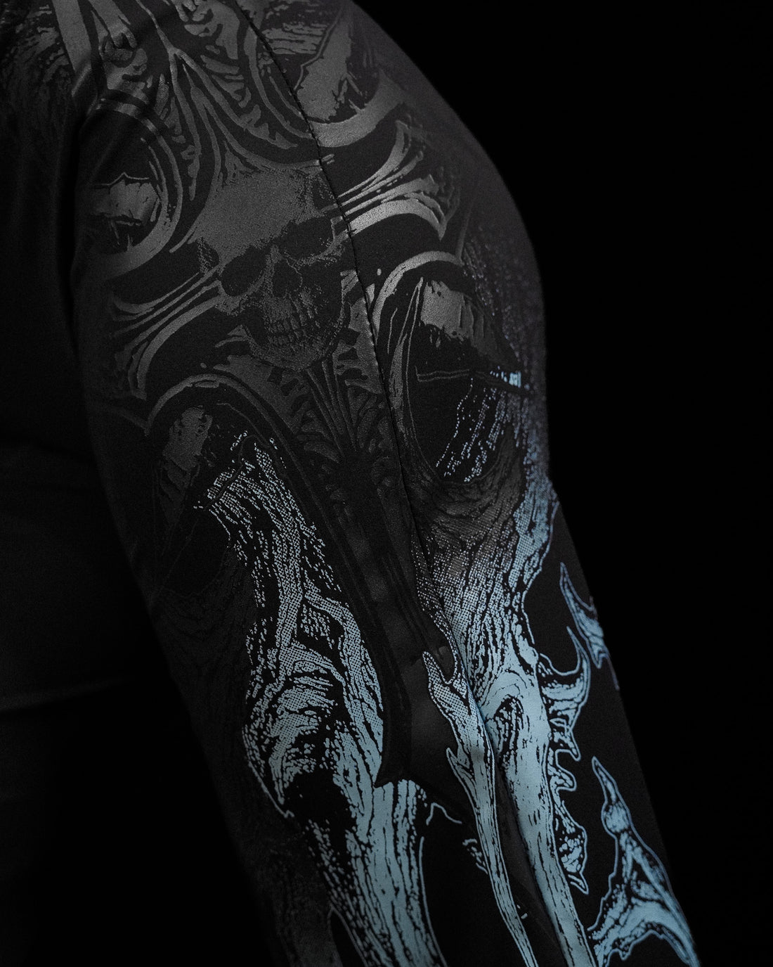 Women's Void Tech™ Nocturne Flared Leggings [FROST]