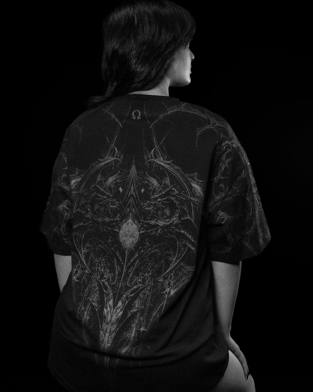 Women's Aetherite Oversized Lightweight Tee [DARKNESS]