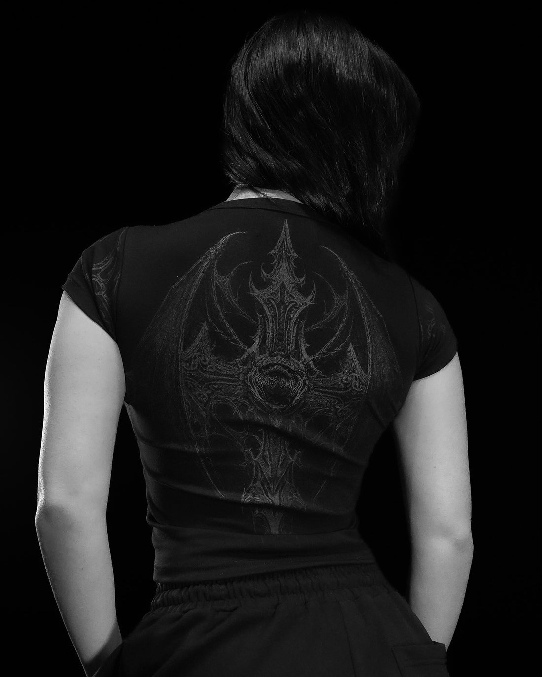 Women's Requiem Baby Tee [DARKNESS]