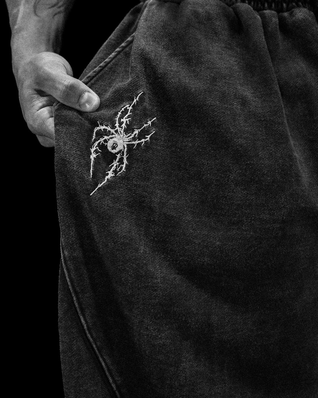 Webbed Venom Texture Uncuffed Sweatpants [VINTAGE]