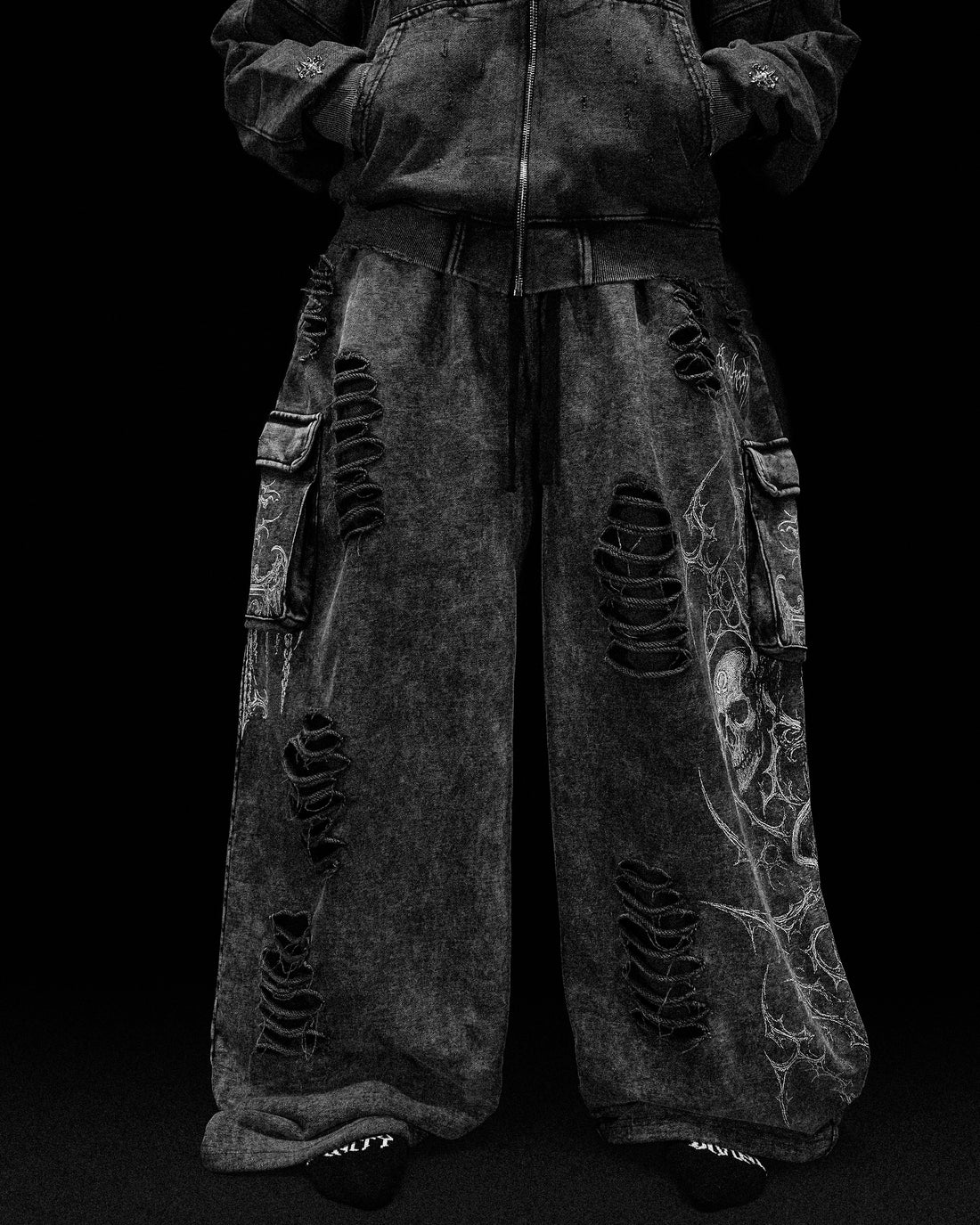 Mens Tarnished Uncuffed Luxury Cargos [VINTAGE]