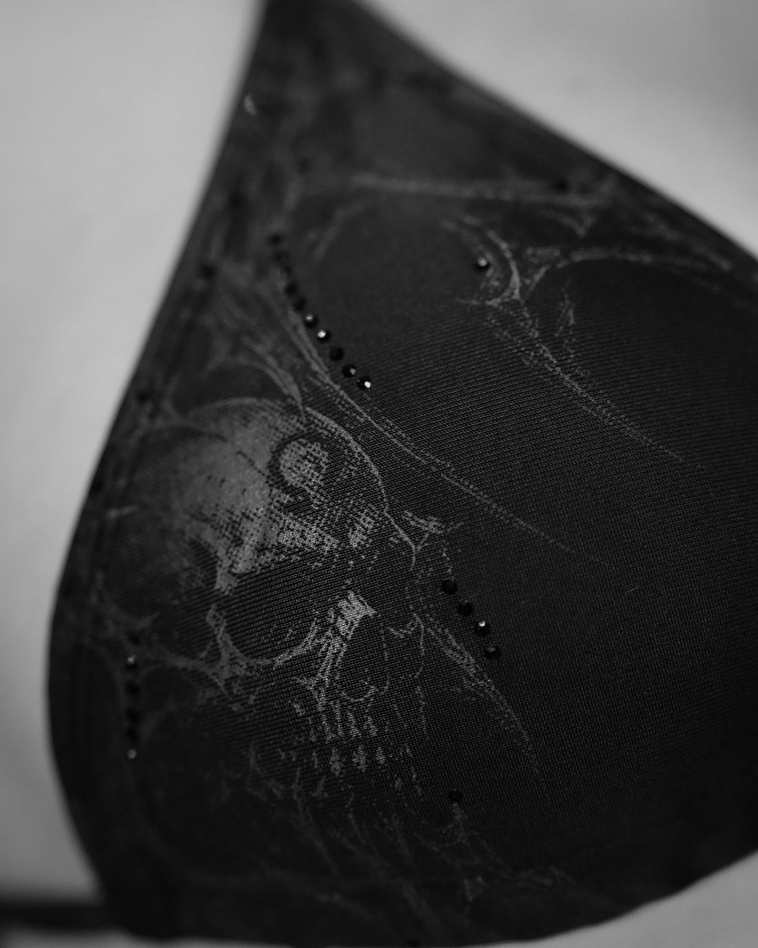 Women's Spectra Swimsuit Top [DARKNESS]