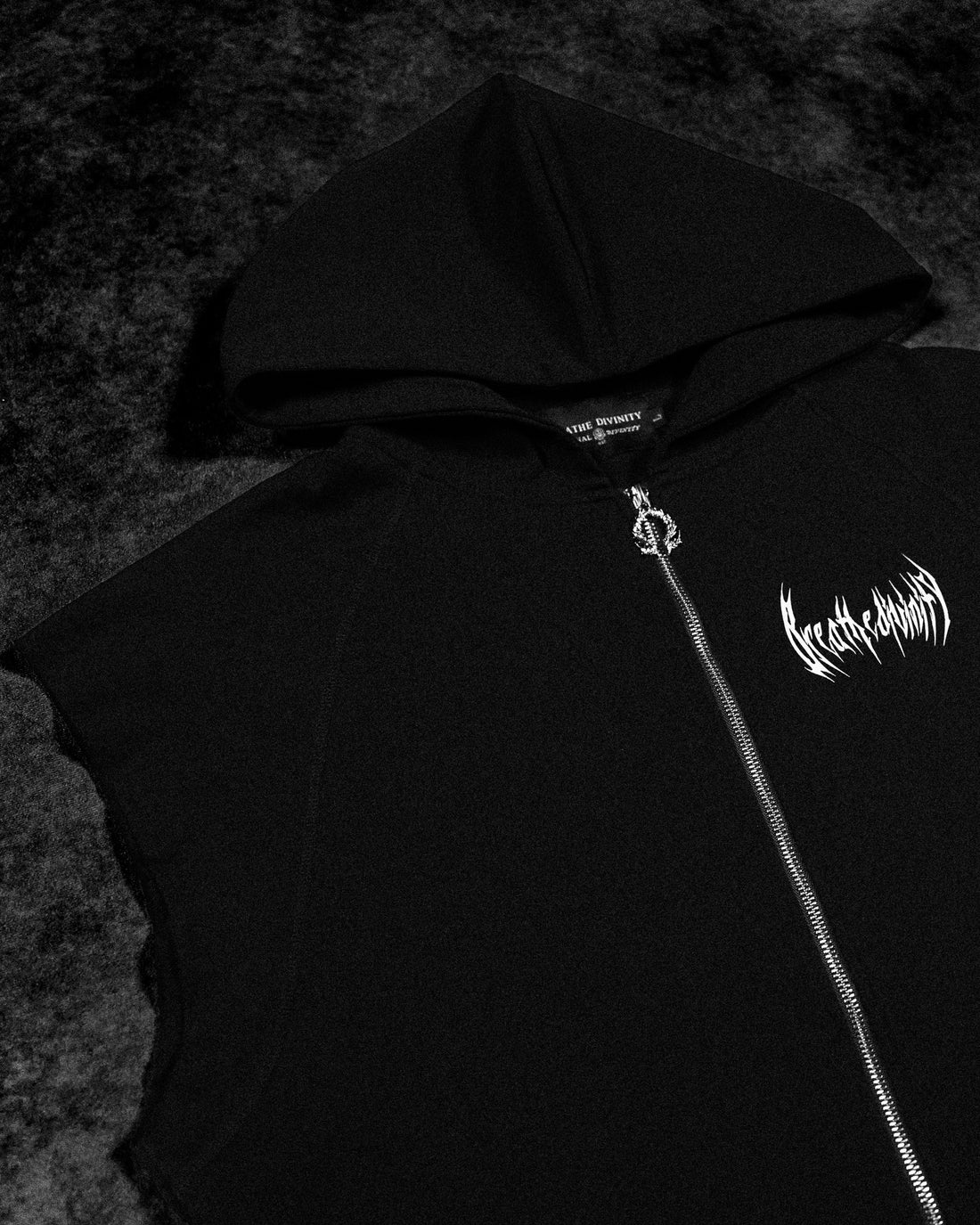 Venom Cutoff Zip-up Hoodie [VOID BLACK]