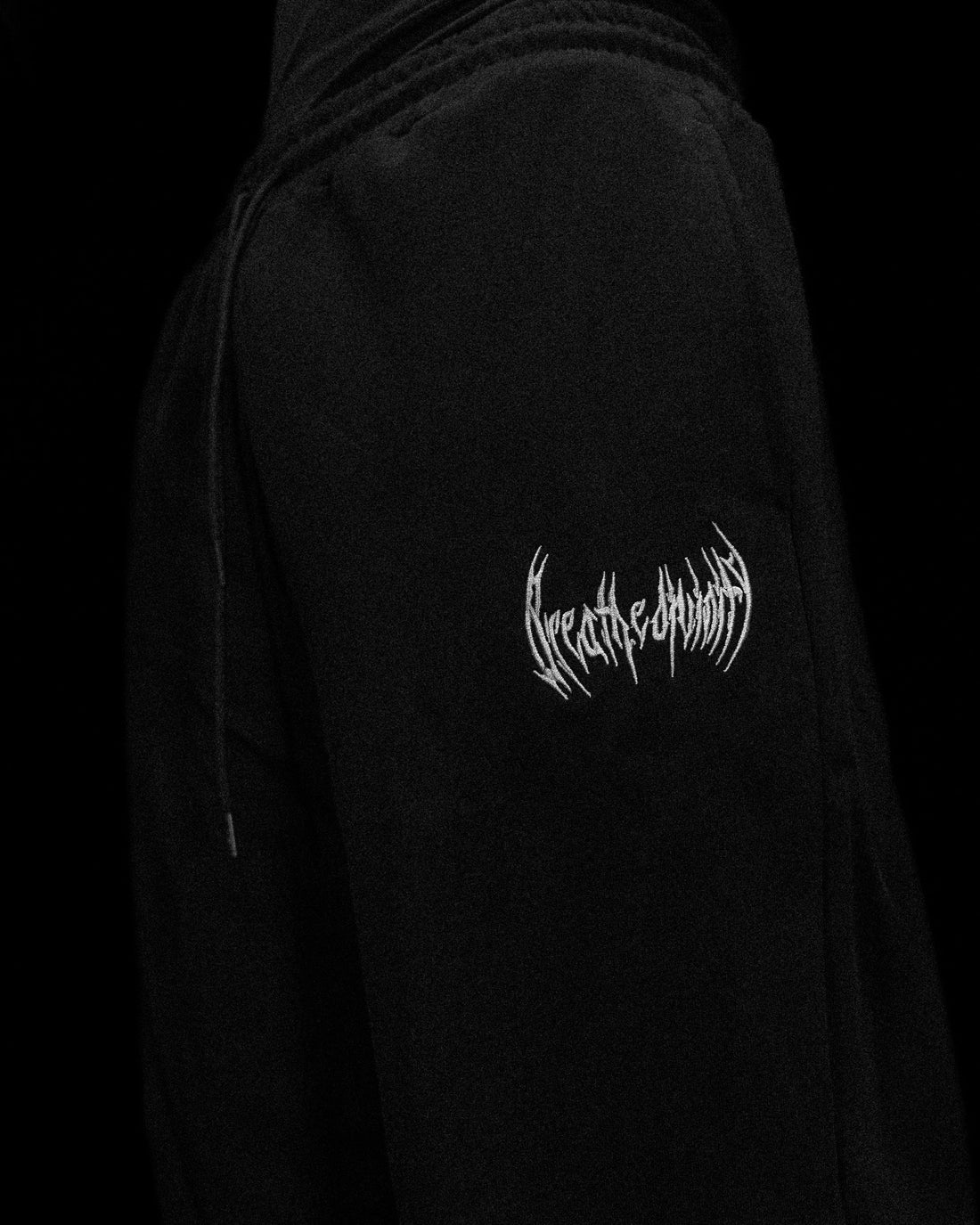 Mens Essential Uncuffed luxury sweatpants [VOID BLACK]