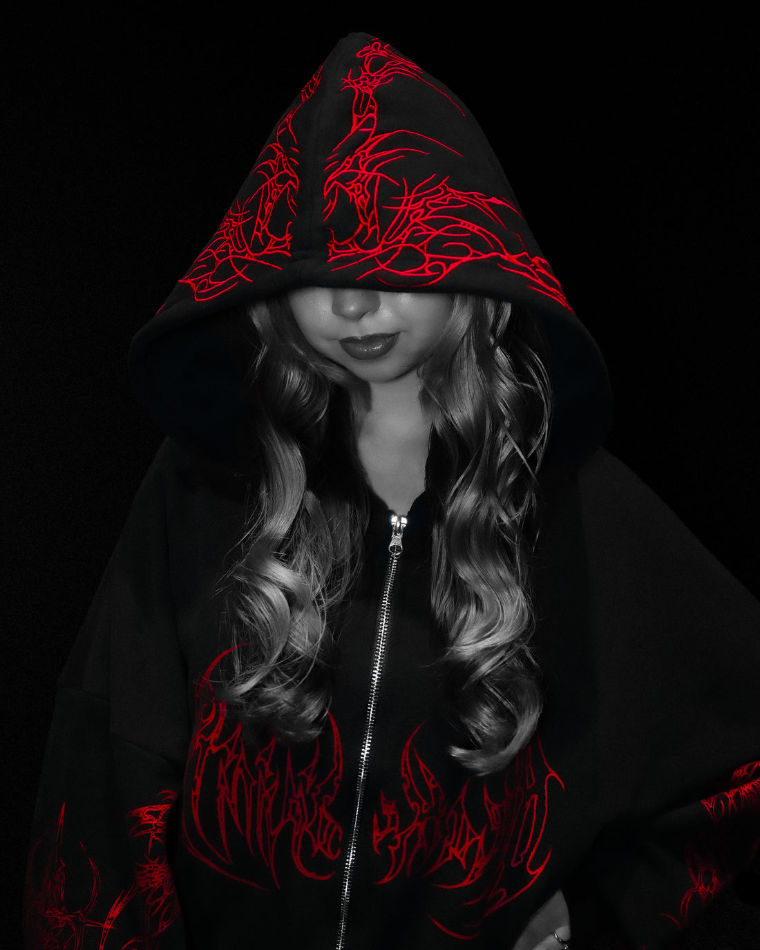 Women's Scarlet Kiss Cropped Zip-up Hoodie [NIGHTMARE]