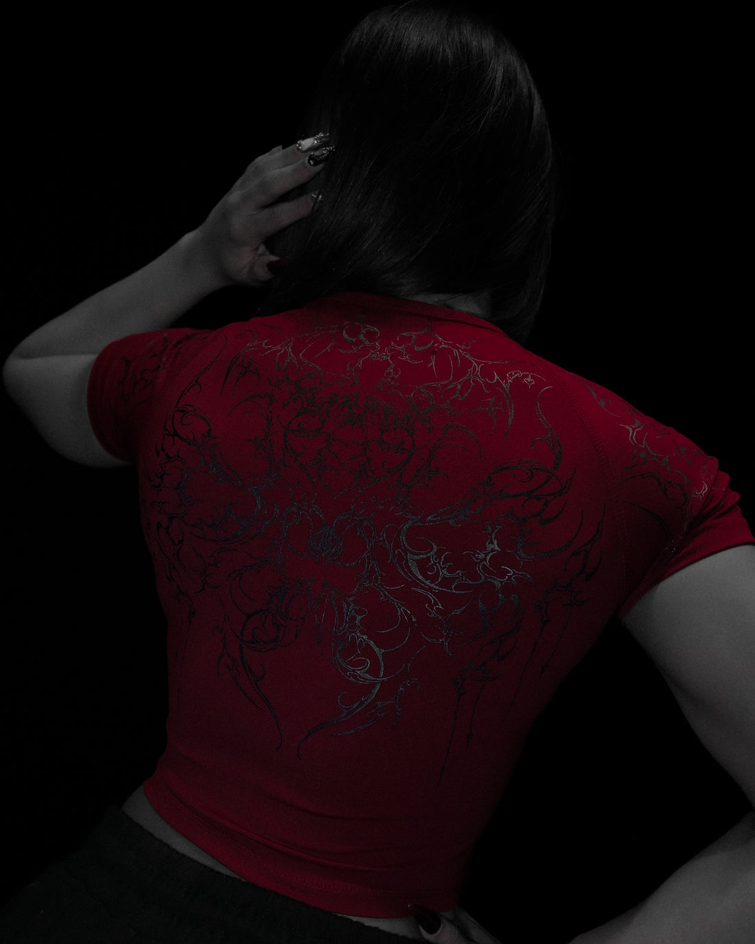 Women's Void Tech™ Black Petal Cropped Compression [CRIMSON]