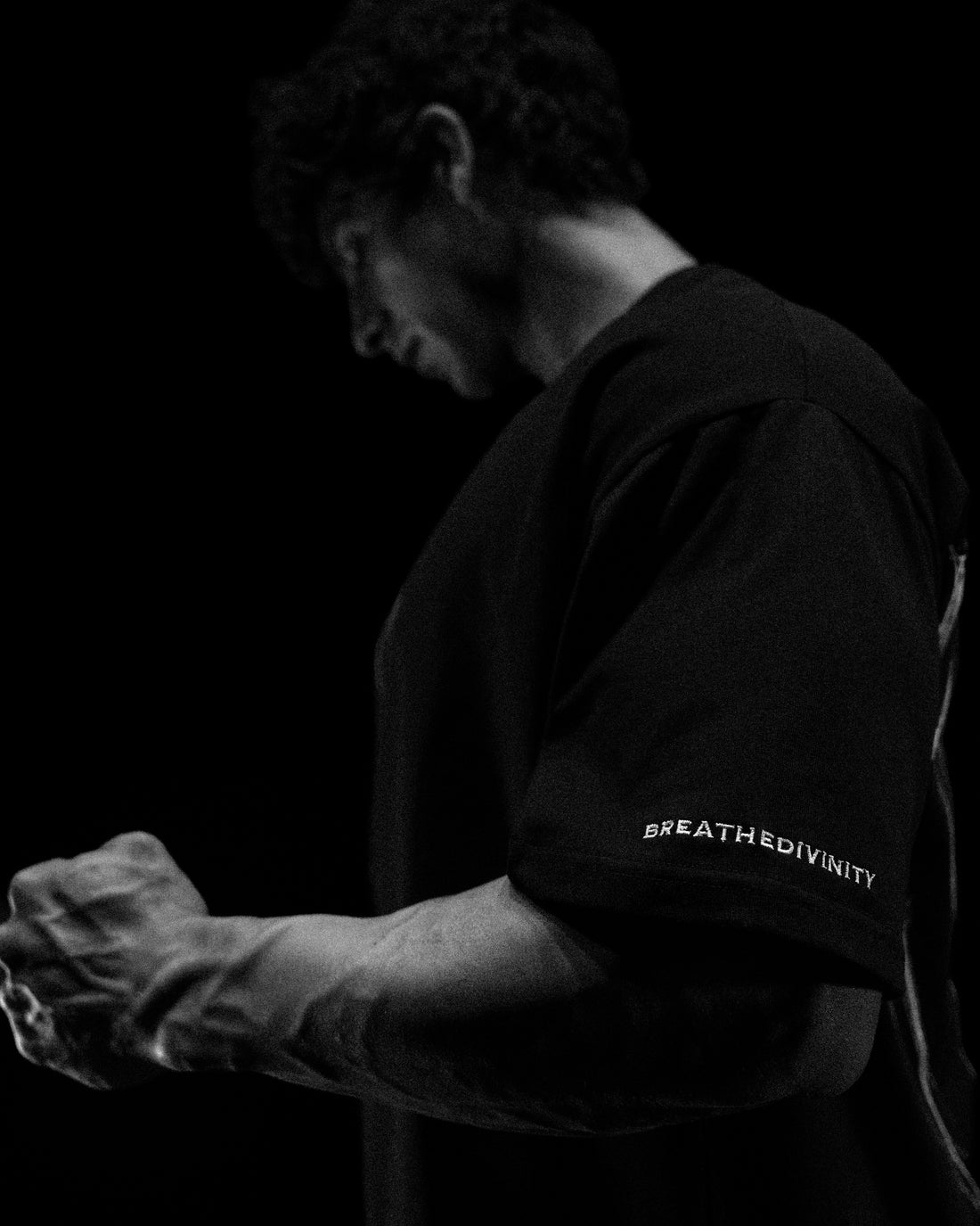 Eclipse Oversized T-shirt [VOID BLACK]