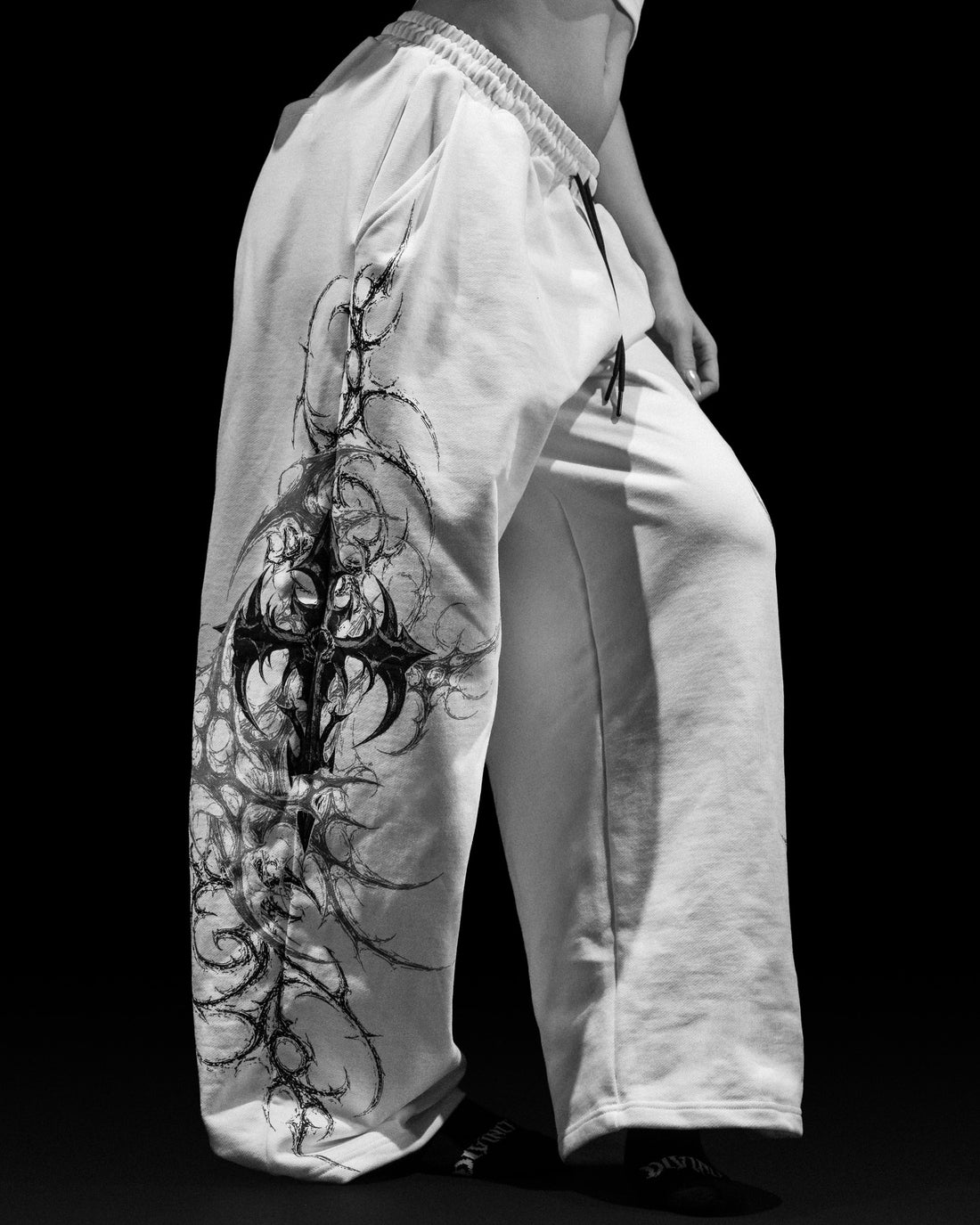 Immortal Tarnished Fit Sweatpants [DIVINE WHITE] – Breathedivinity