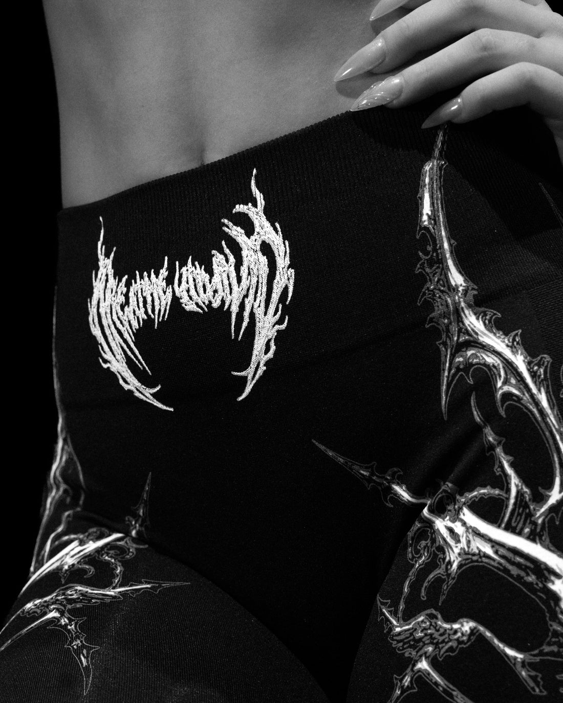 Void Tech™ Divine Ruin Leggings [VOID BLACK]